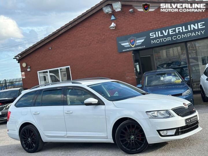 Skoda OCTAVIA 1.6 TDI Black Edition Euro 5 (s/s) 5dr