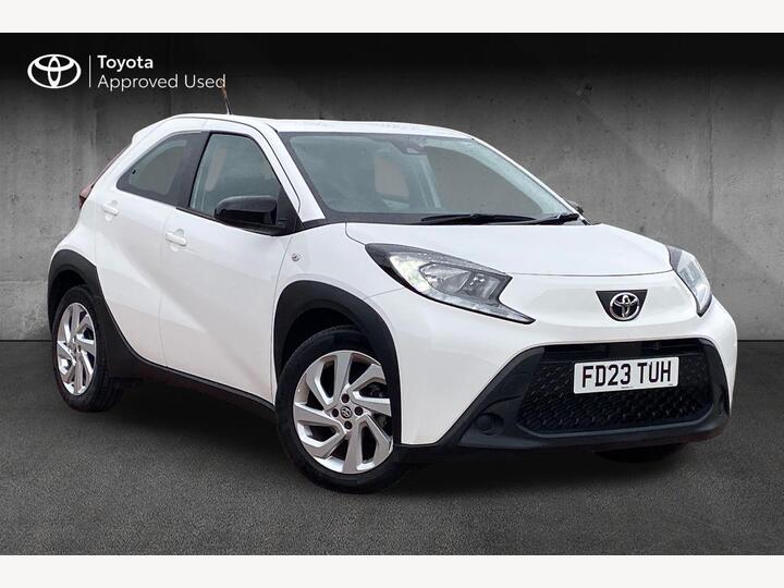 Toyota Aygo X 1.0 VVT-i Pure Euro 6 (s/s) 5dr Toyota Aygo X 1.0 VVT-i Pure Euro 6 (s/s) 5dr