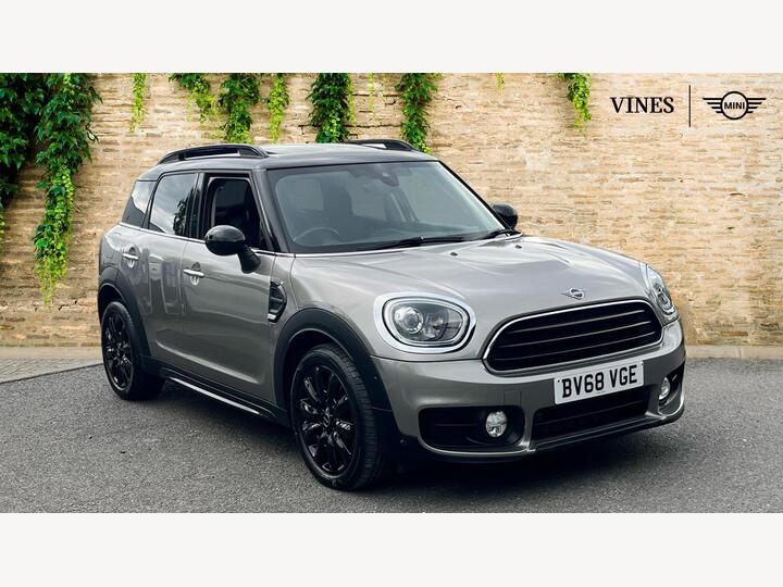 MINI Countryman 1.5 Cooper Steptronic Euro 6 (s/s) 5dr MINI Countryman 1.5 Cooper Steptronic Euro 6 (s/s) 5dr