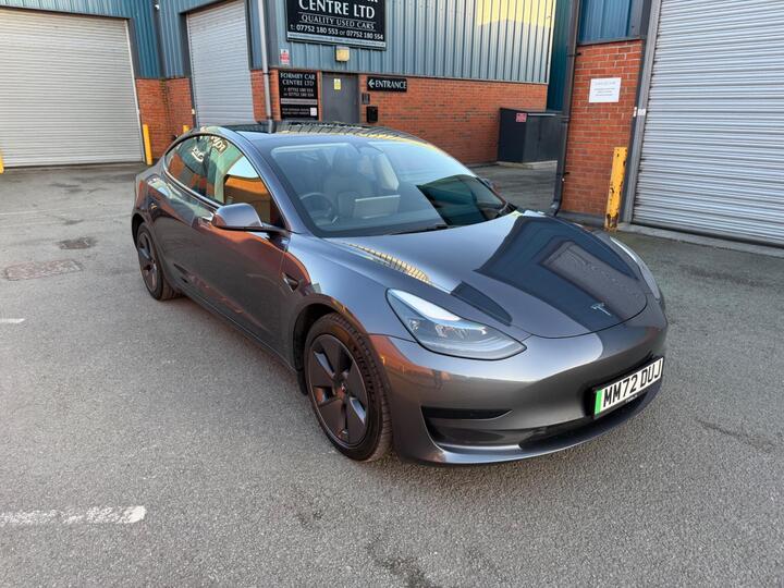 Tesla Model 3 Auto RWD 4dr