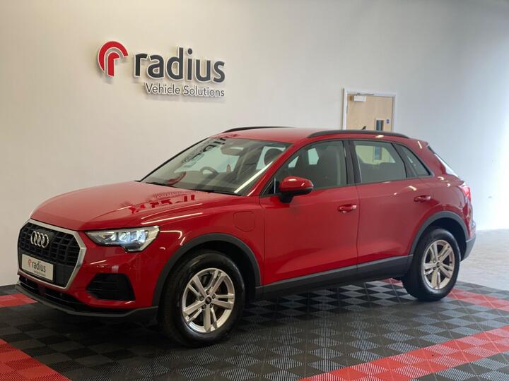 Audi Q3 1.4 TFSIe 45 Technik S Tronic Euro 6 (s/s) 5dr 13kWh