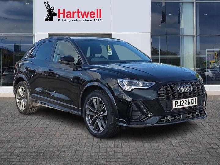 Audi Q3 1.5 TFSI CoD 35 Black Edition S Tronic Euro 6 (s/s) 5dr