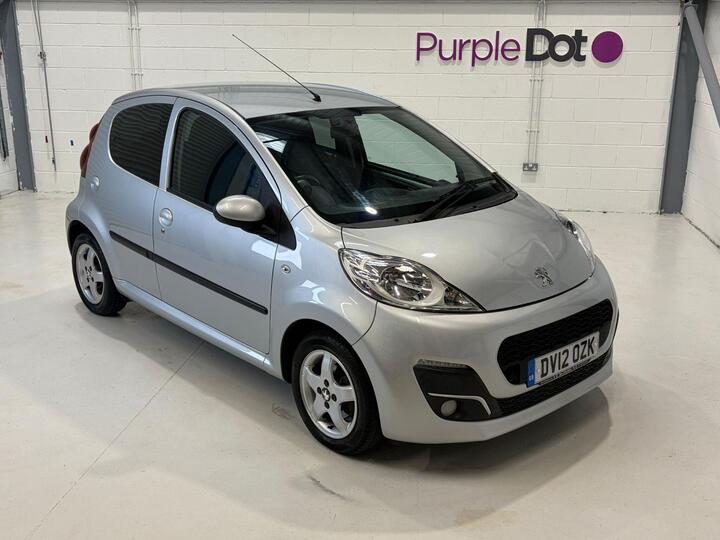 Peugeot 107 1.0 12V Allure Euro 5 5dr Peugeot 107 1.0 12V Allure Euro 5 5dr