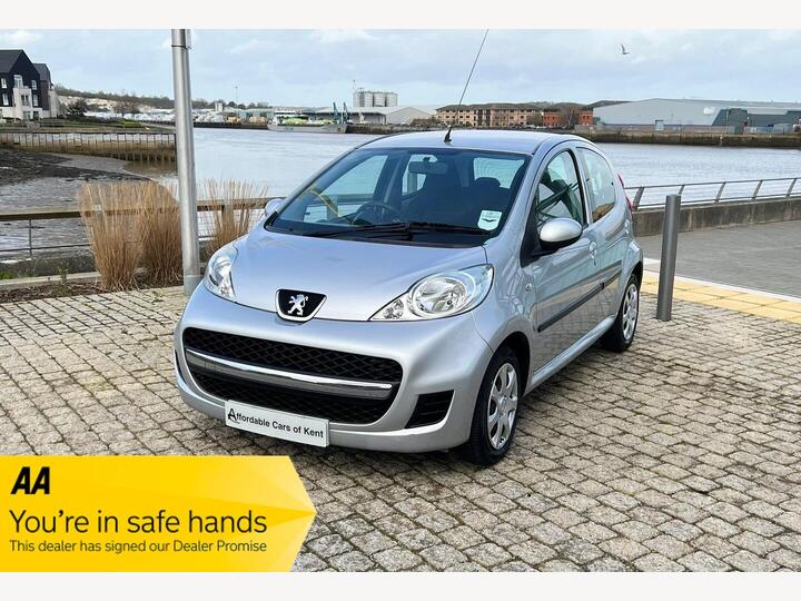 Peugeot 107 1.0 12V Urban 2 Tronic Euro 4 5dr