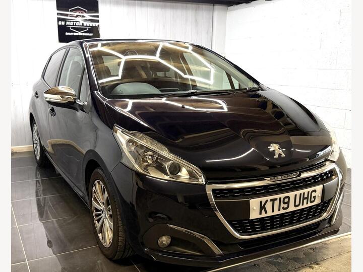 Peugeot 208 1.2 PureTech Signature Euro 6 (s/s) 5dr