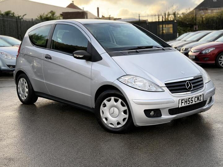 Mercedes-Benz A CLASS 1.5 A150 Classic SE 3dr Mercedes-Benz A CLASS 1.5 A150 Classic SE 3dr