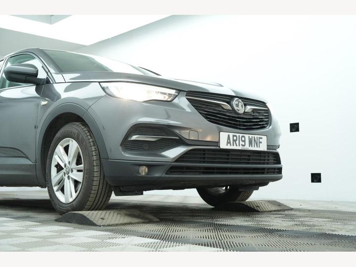 Vauxhall GRANDLAND X 1.5 Turbo D BlueInjection SE Euro 6 (s/s) 5dr