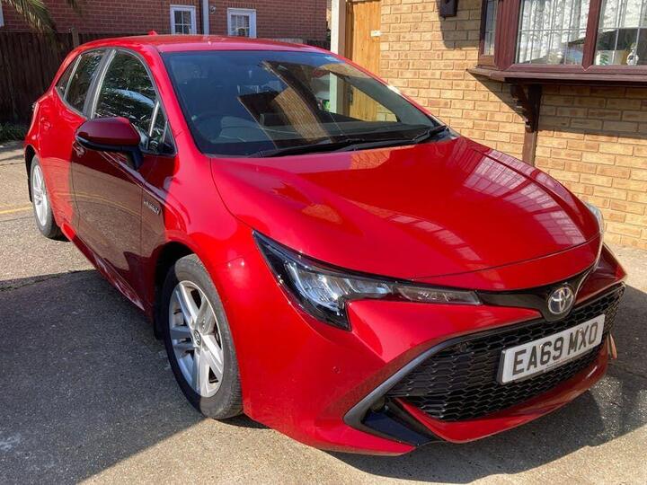 Toyota Corolla 1.8 VVT-h Icon Tech CVT Euro 6 (s/s) 5dr