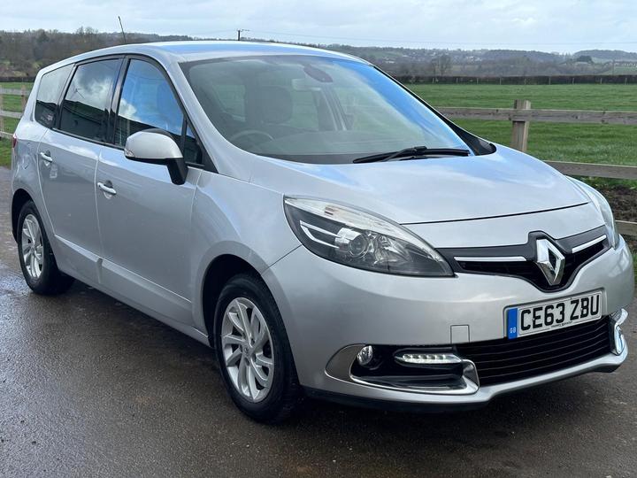 Renault Grand Scenic 1.6 DCi Dynamique TomTom Euro 5 (s/s) 5dr