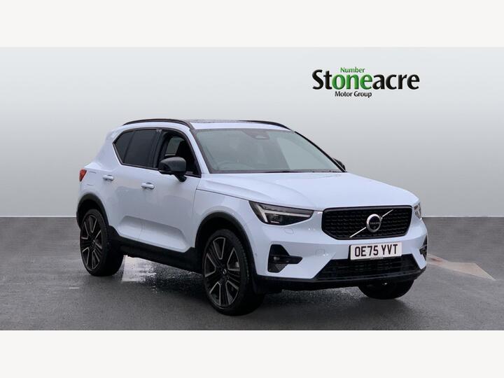 Volvo XC40 2.0 B3 MHEV Ultra Dark DCT Auto Euro 6 (s/s) 5dr