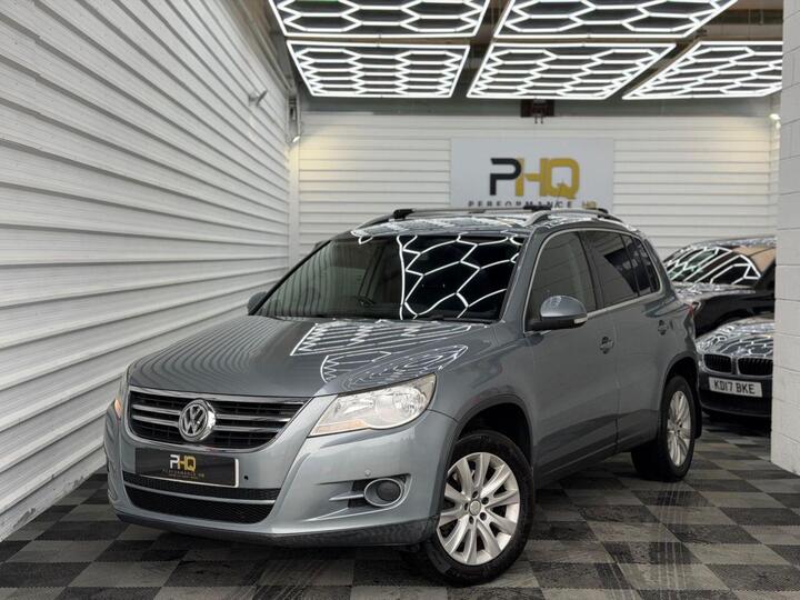 Volkswagen TIGUAN 2.0 TSI SE Auto 4WD Euro 4 5dr