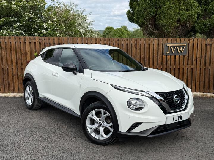 Nissan Juke 1.0 DIG-T N-Connecta Euro 6 (s/s) 5dr