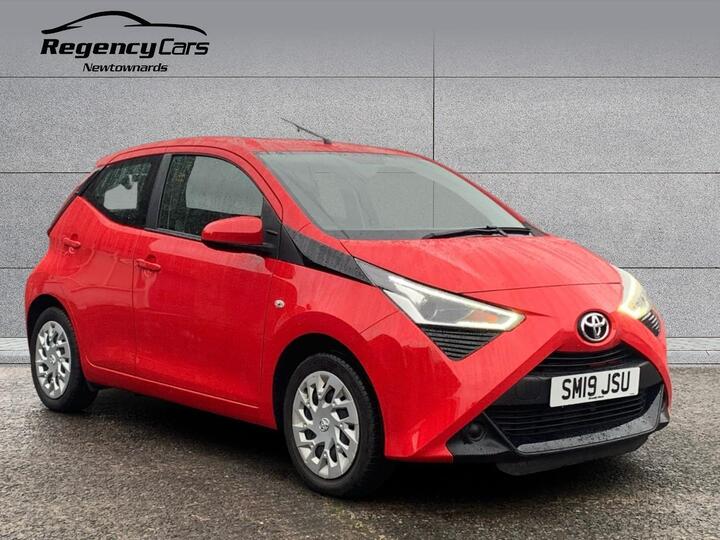 Toyota AYGO 1.0 VVT-i X-play Euro 6 5dr