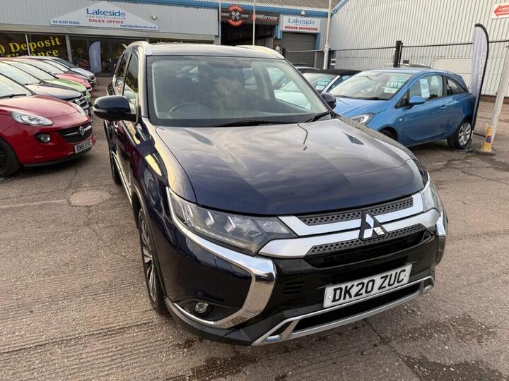 Mitsubishi OUTLANDER 2.0 MIVEC Exceed CVT 4WD Euro 6 (s/s) 5dr Mitsubishi OUTLANDER 2.0 MIVEC Exceed CVT 4WD Euro 6 (s/s) 5dr