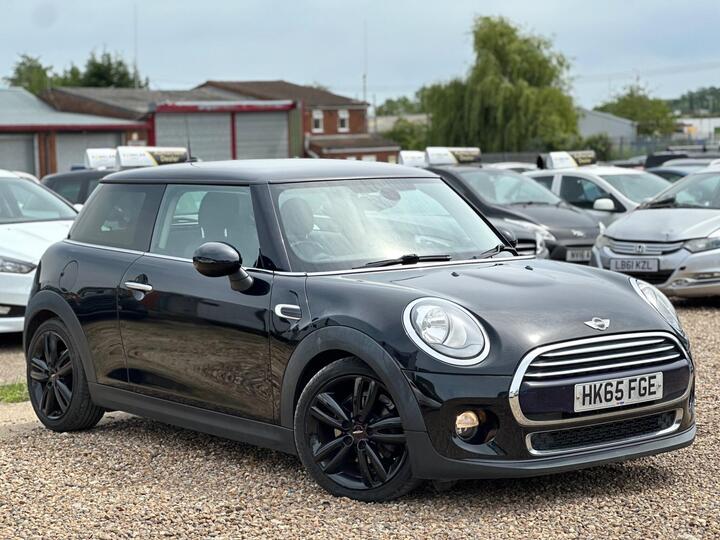 MINI Hatch 1.5 Cooper Auto Euro 6 (s/s) 3dr