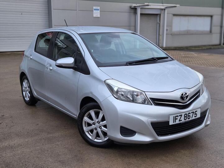 Toyota Yaris 1.33 Dual VVT-i TR Multidrive S Euro 5 5dr