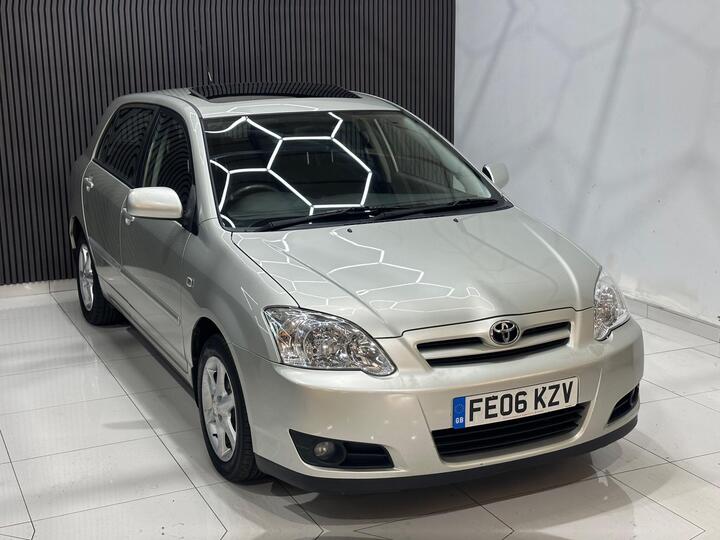 Toyota Corolla 1.6 VVT-i T Spirit 5dr