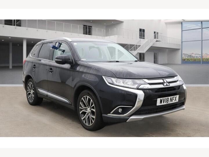 Mitsubishi Outlander 2.2 DI-D 4 4WD Euro 6 (s/s) 5dr Mitsubishi Outlander 2.2 DI-D 4 4WD Euro 6 (s/s) 5dr