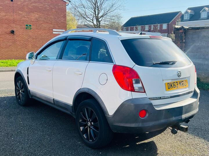 Vauxhall Antara 2.2 CDTi Diamond Auto 4WD Euro 5 5dr Vauxhall Antara 2.2 CDTi Diamond Auto 4WD Euro 5 5dr
