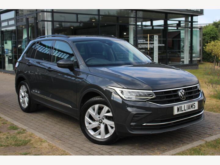 Volkswagen Tiguan 1.5 TSI Life Euro 6 (s/s) 5dr