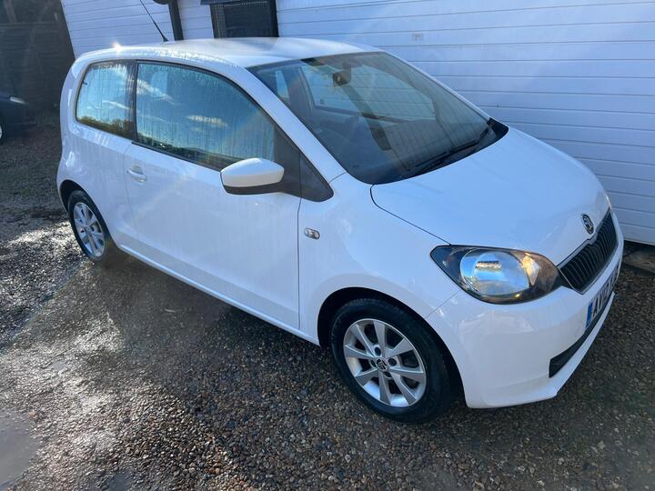 Skoda Citigo 1.0 MPI GreenTech SE Euro 5 (s/s) 3dr Skoda Citigo 1.0 MPI GreenTech SE Euro 5 (s/s) 3dr