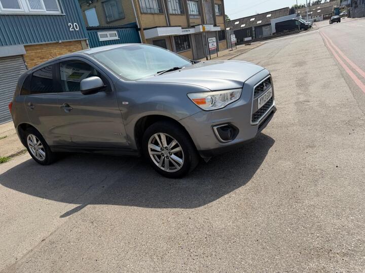 Mitsubishi ASX 1.6 4 Euro 5 5dr Mitsubishi ASX 1.6 4 Euro 5 5dr