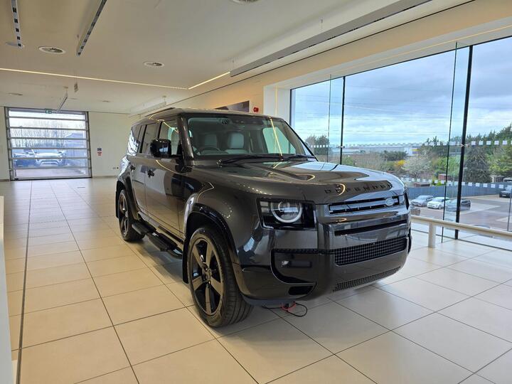 Land Rover Defender 110 3.0 D350 MHEV X-Dynamic SE Auto 4WD Euro 6 (s/s) 5dr
