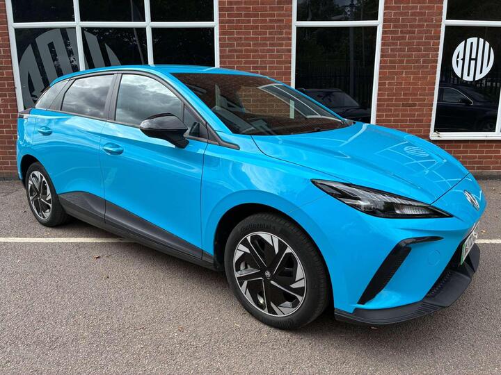 MG 4 51kWh SE Auto 5dr