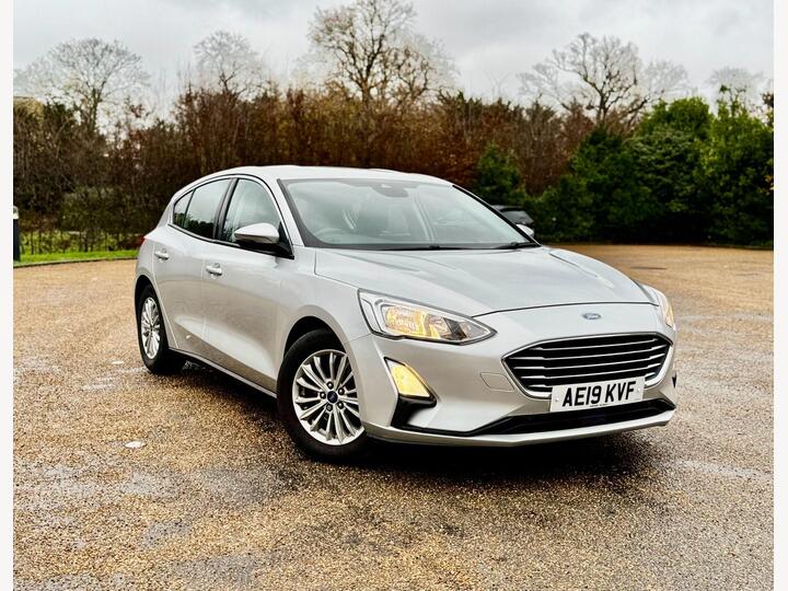 Ford Focus 1.0T EcoBoost Titanium Auto Euro 6 (s/s) 5dr