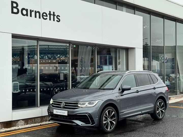 Volkswagen Tiguan Allspace 2.0 TSI R-Line DSG 4Motion Euro 6 (s/s) 5dr Volkswagen Tiguan Allspace 2.0 TSI R-Line DSG 4Motion Euro 6 (s/s) 5dr
