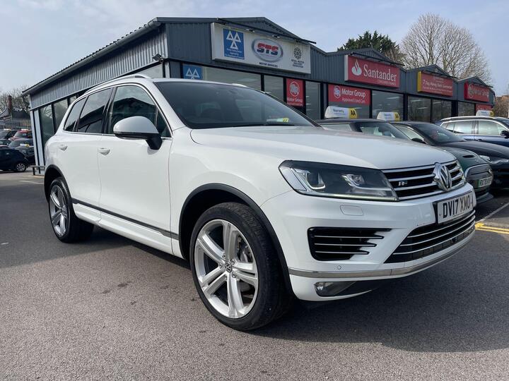 Volkswagen Touareg 3.0 TDI V6 BlueMotion Tech R-Line Plus Tiptronic 4WD Euro 6 (s/s) 5dr