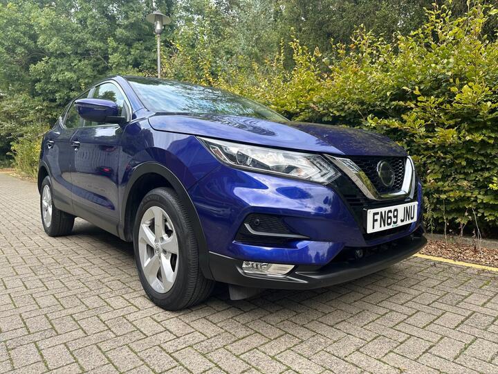 Nissan Qashqai 1.3 DIG-T Acenta Premium Euro 6 (s/s) 5dr
