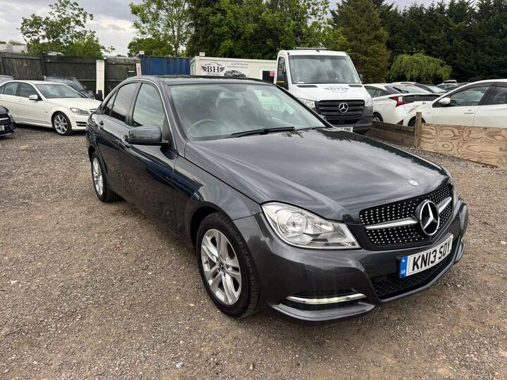 Mercedes-Benz C Class 1.6 C180 BlueEfficiency Executive SE G-Tronic+ Euro 5 (s/s) 4dr