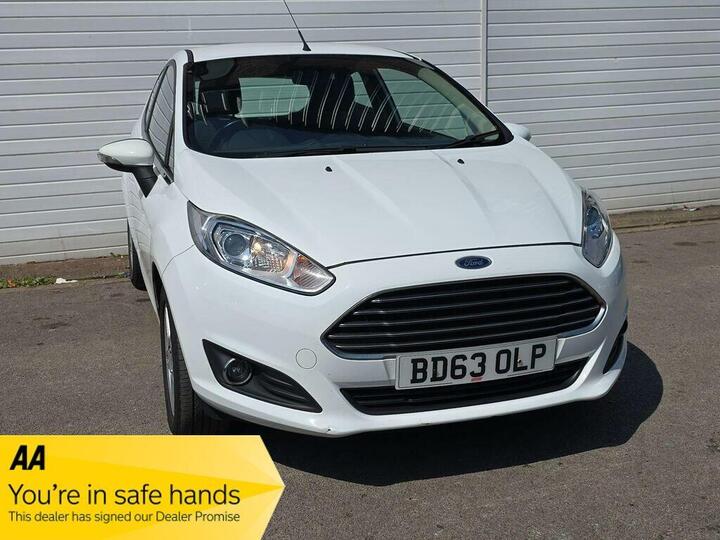 Ford Fiesta 1.0T EcoBoost Zetec Euro 5 (s/s) 3dr