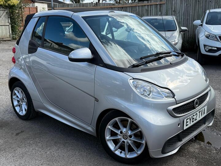Smart Fortwo 1.0 MHD Passion Cabriolet SoftTouch Euro 5 (s/s) 2dr