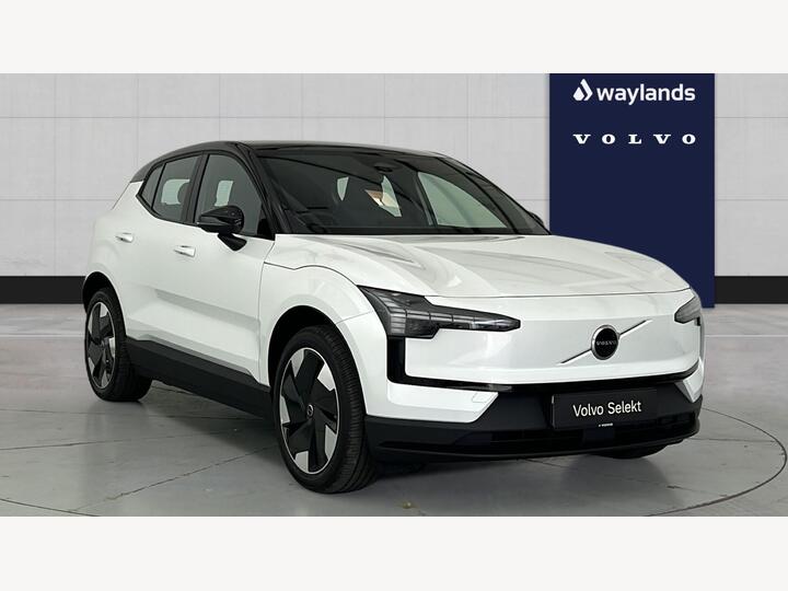 Volvo EX30 Twin Performance 69kWh Plus Auto AWD 5dr