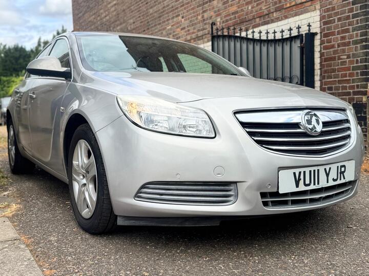 Vauxhall Insignia 2.0 CDTi Exclusiv Nav Auto Euro 5 5dr