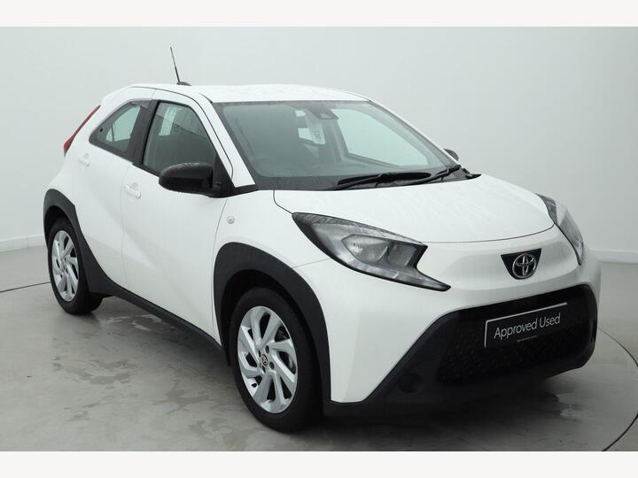 Toyota Aygo X 1.0 VVT-i Pure Euro 6 (s/s) 5dr