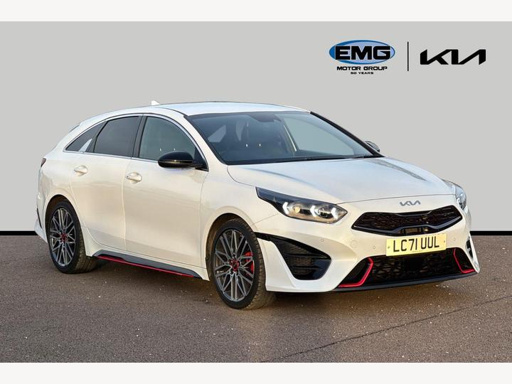 Kia ProCeed 1.6 T-GDi GT Shooting Brake DCT Euro 6 (s/s) 5dr Kia ProCeed 1.6 T-GDi GT Shooting Brake DCT Euro 6 (s/s) 5dr