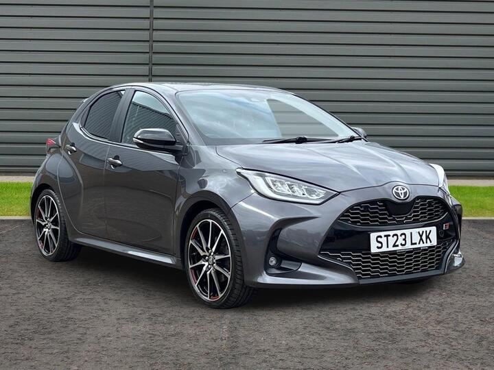Toyota Yaris 1.5 VVT-h GR SPORT E-CVT Euro 6 (s/s) 5dr