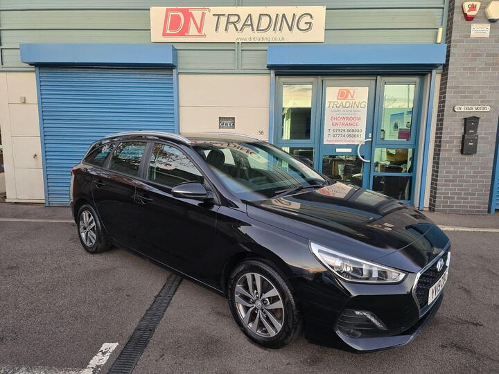 Hyundai I30 1.6 CRDi SE Nav Tourer Euro 6 (s/s) 5dr Hyundai I30 1.6 CRDi SE Nav Tourer Euro 6 (s/s) 5dr