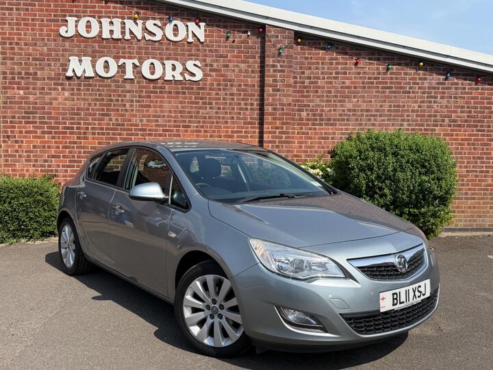 Vauxhall Astra 1.6 16v Exclusiv Euro 5 5dr