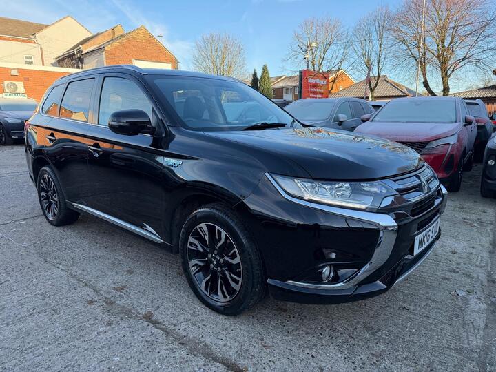 Mitsubishi Outlander 2.0h 12kWh GX4h CVT 4WD Euro 6 (s/s) 5dr Mitsubishi Outlander 2.0h 12kWh GX4h CVT 4WD Euro 6 (s/s) 5dr