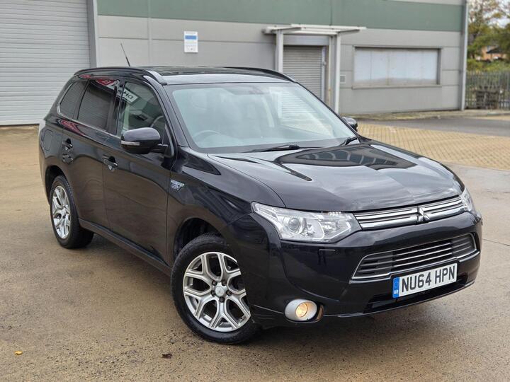 Mitsubishi Outlander 2.0h 12kWh GX4h CVT 4WD Euro 5 (s/s) 5dr Mitsubishi Outlander 2.0h 12kWh GX4h CVT 4WD Euro 5 (s/s) 5dr