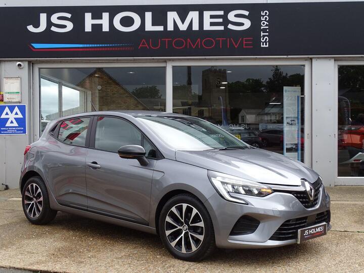 Renault Clio 1.0 TCe Evolution Euro 6 (s/s) 5dr
