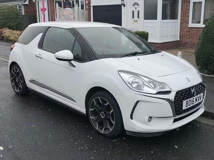 DS AUTOMOBILES DS 3 1.6 BlueHDi Elegance Euro 6 (s/s) 3dr