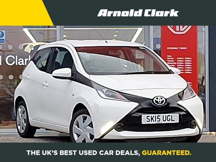 Toyota AYGO 1.0 VVT-i X-play Euro 5 5dr Euro 5 Toyota AYGO 1.0 VVT-i X-play Euro 5 5dr Euro 5