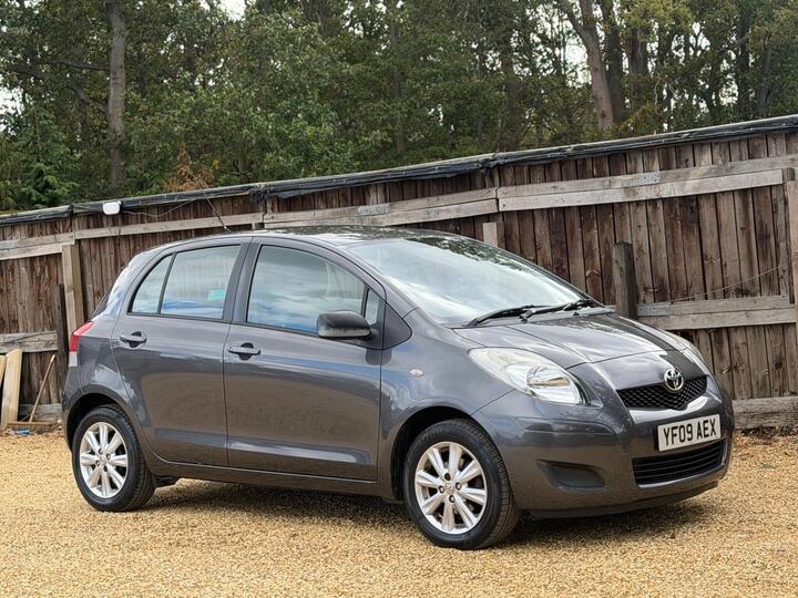 Toyota Yaris 1.33 Dual VVT-i TR Euro 4 (s/s) 5dr