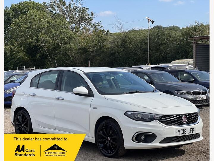 Fiat Tipo 1.4 MPI Lounge Euro 6 5dr