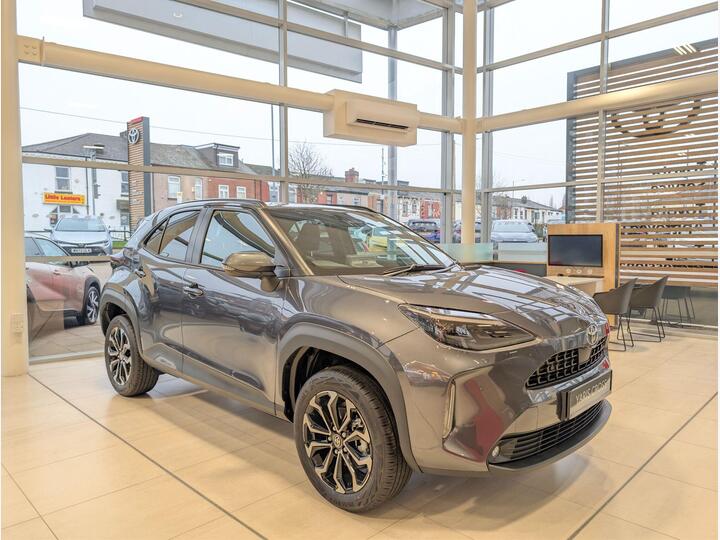 Toyota Yaris Cross 1.5 VVT-h Design E-CVT Euro 6 (s/s) 5dr